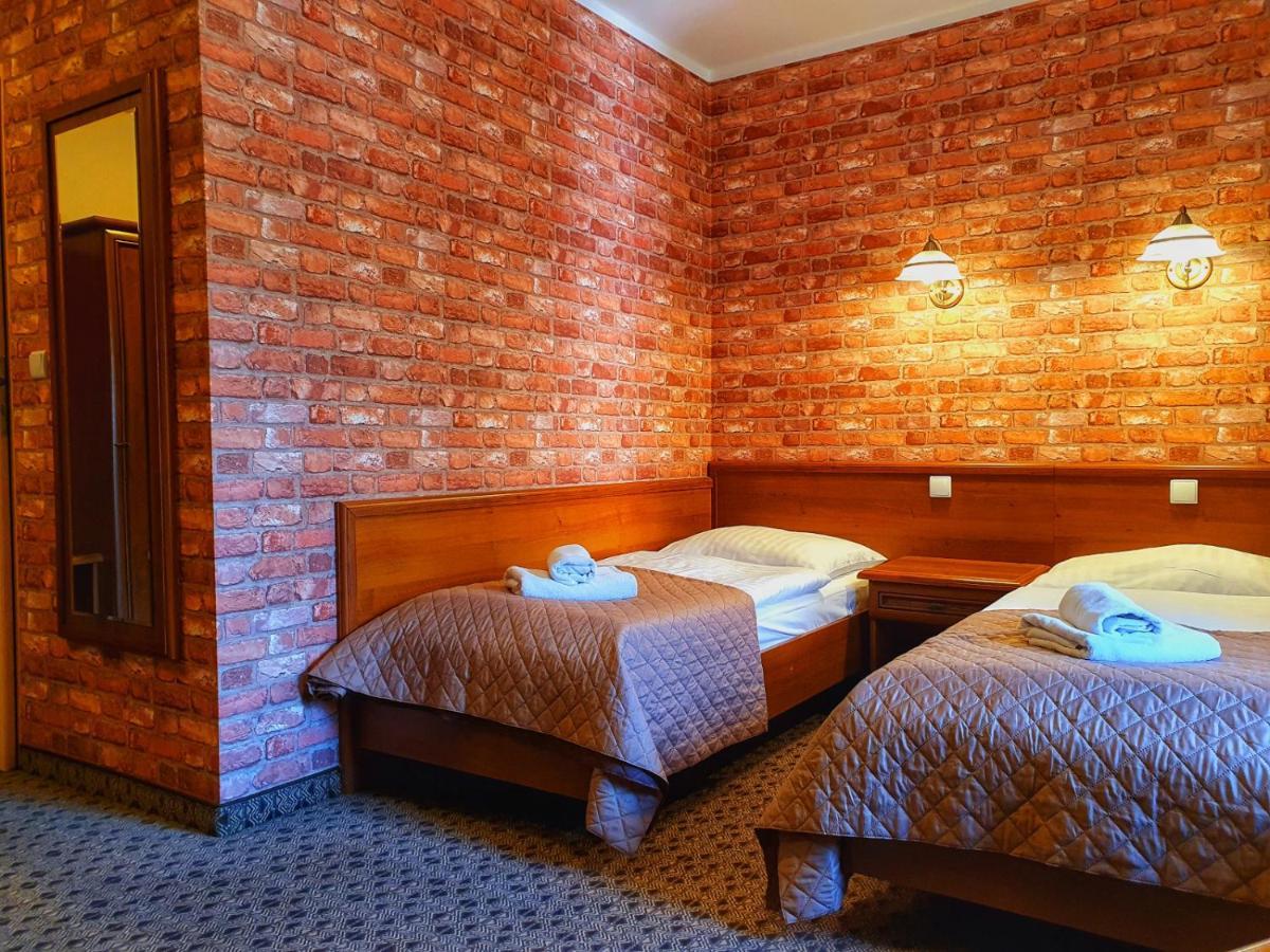Hotel Zamkowy Mlyn Krapkowice Luaran gambar