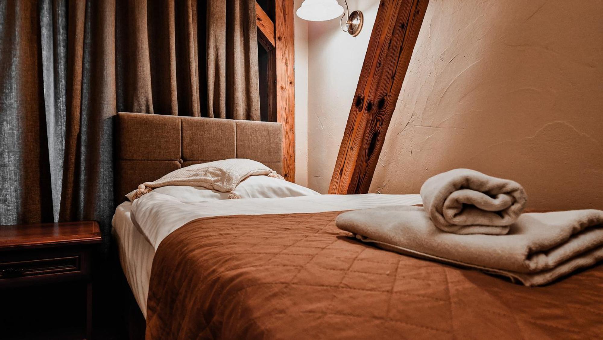 Hotel Zamkowy Mlyn Krapkowice Luaran gambar