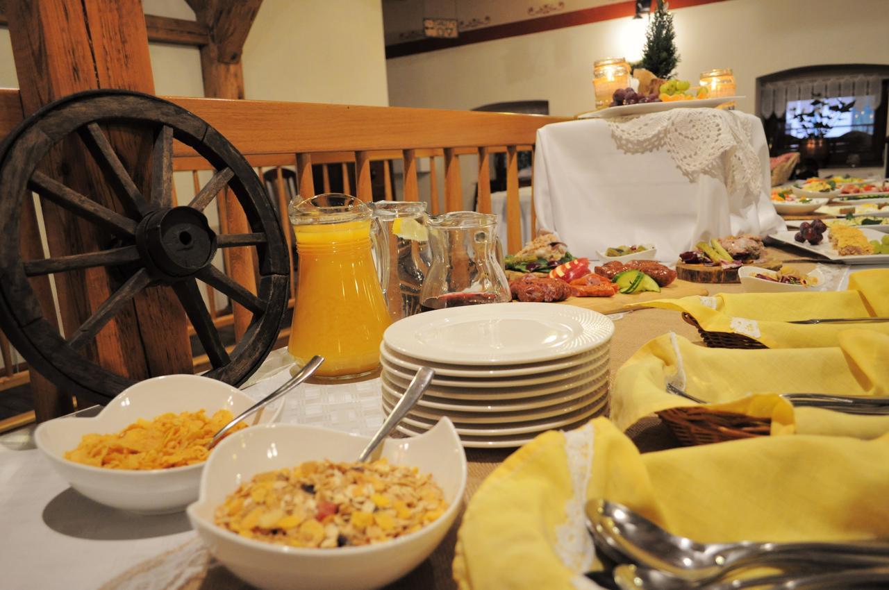 Hotel Zamkowy Mlyn Krapkowice Luaran gambar