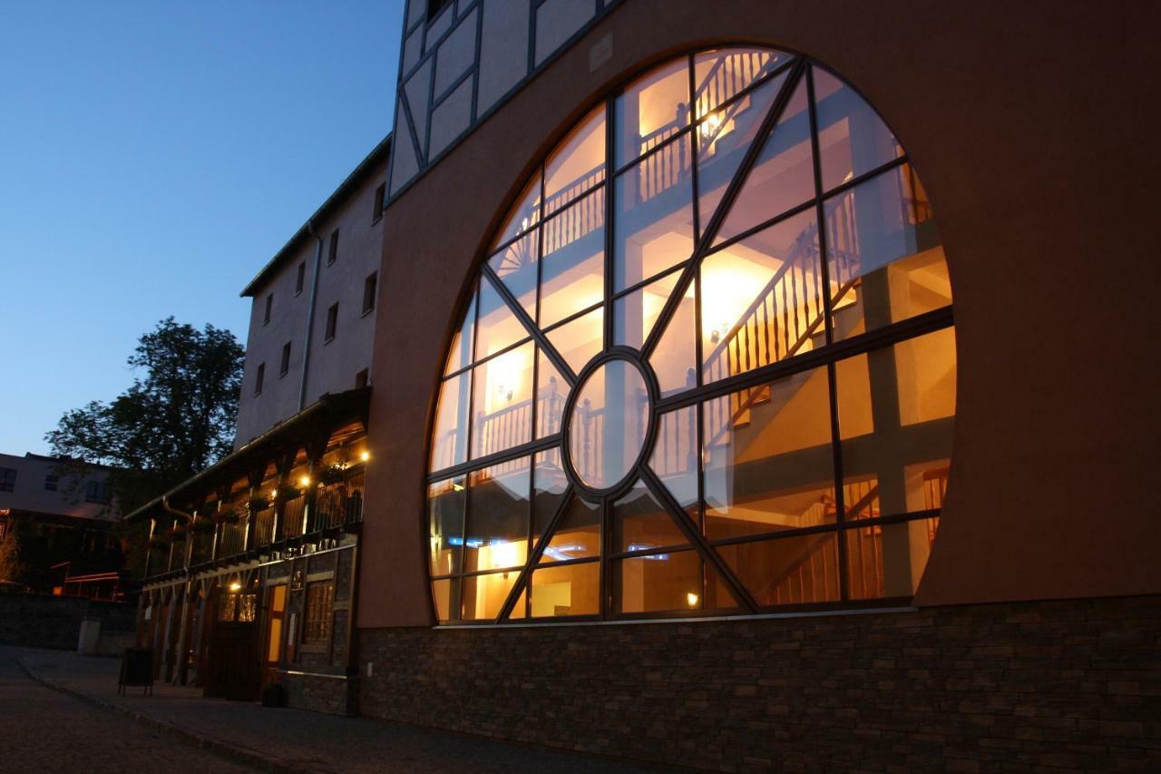 Hotel Zamkowy Mlyn Krapkowice Luaran gambar